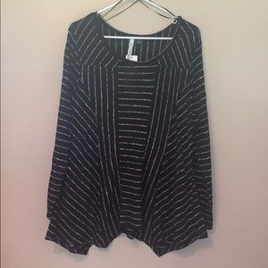 Women’s knit top